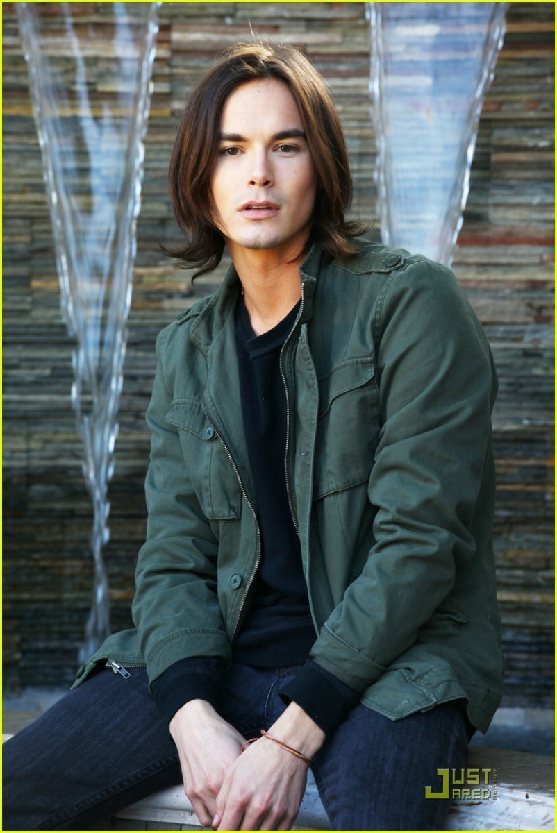 Tyler Blackburn: pic #781382