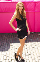 Una Healy photo #