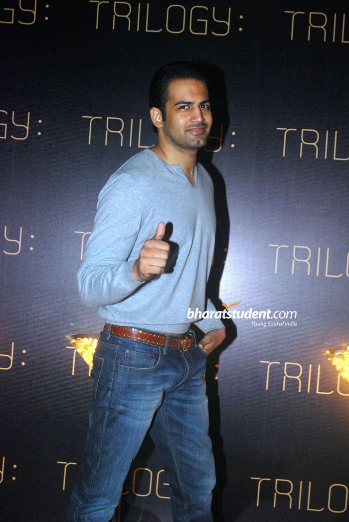 Upen Patel: pic #475533