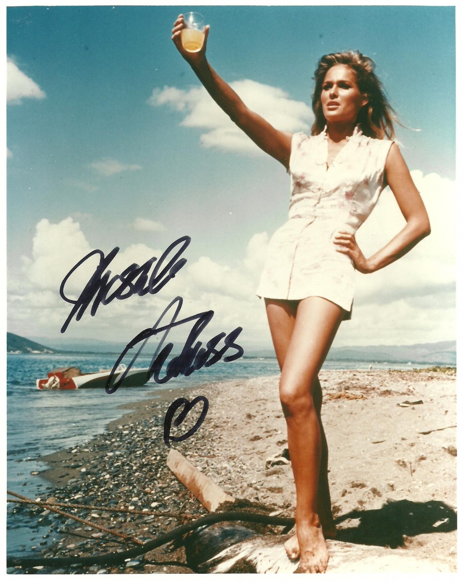 Ursula Andress: pic #355866