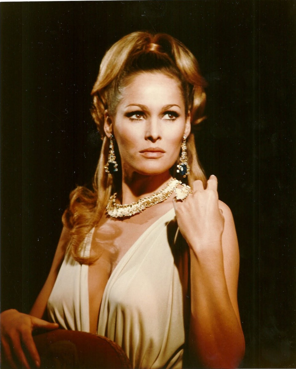 Ursula Andress: pic #351433