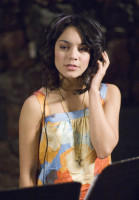 Vanessa Hudgens photo #