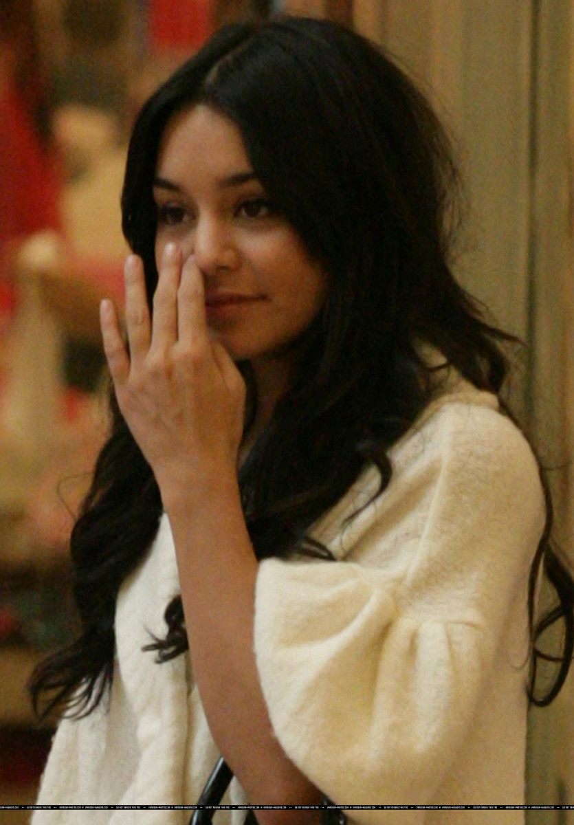 Vanessa Hudgens: pic #119833