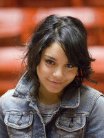 Vanessa Hudgens photo #