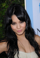 Vanessa Hudgens photo #