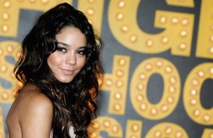 Vanessa Hudgens photo #