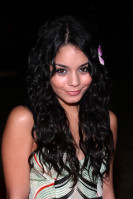 Vanessa Hudgens photo #