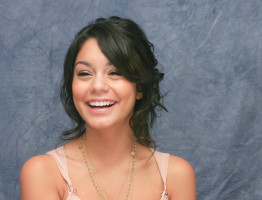 Vanessa Hudgens photo #