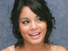 Vanessa Hudgens photo #