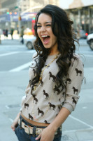 Vanessa Hudgens photo #