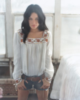 Vanessa Hudgens photo #