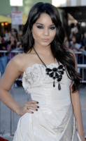 Vanessa Hudgens photo #