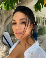 Vanessa Hudgens photo #