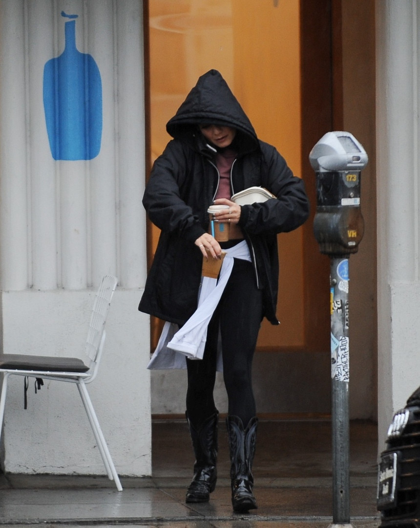 Vanessa Hudgens: pic #1090033