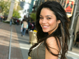 Vanessa Hudgens photo #