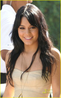 Vanessa Hudgens photo #