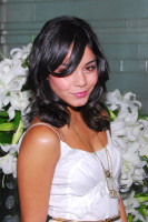 Vanessa Hudgens photo #