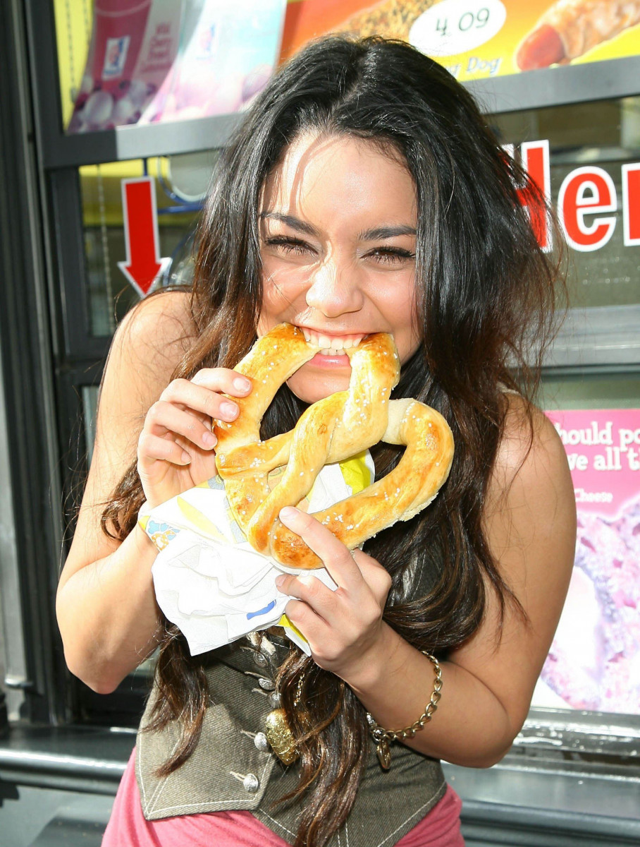 Vanessa Hudgens: pic #129915