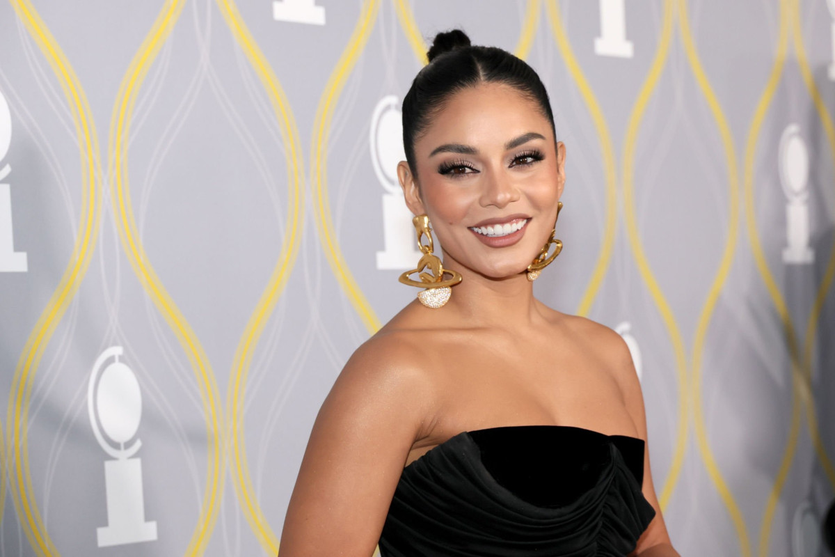 Vanessa Hudgens: pic #1303828