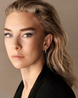 Vanessa Kirby photo #