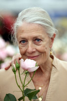 Vanessa Redgrave photo #