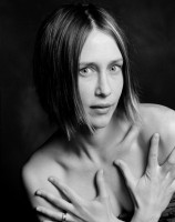 Vera Farmiga photo #