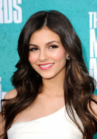 Victoria Justice photo #