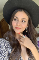 Victoria Justice photo #