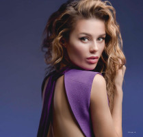 Viktoria Bonya photo #