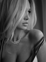 Viktoria Lopyreva photo #