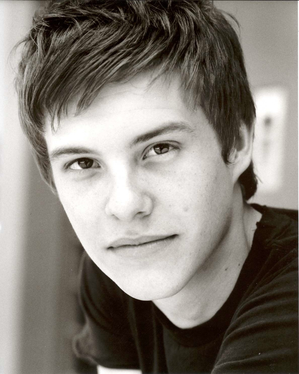 Xavier Samuel: pic #180385