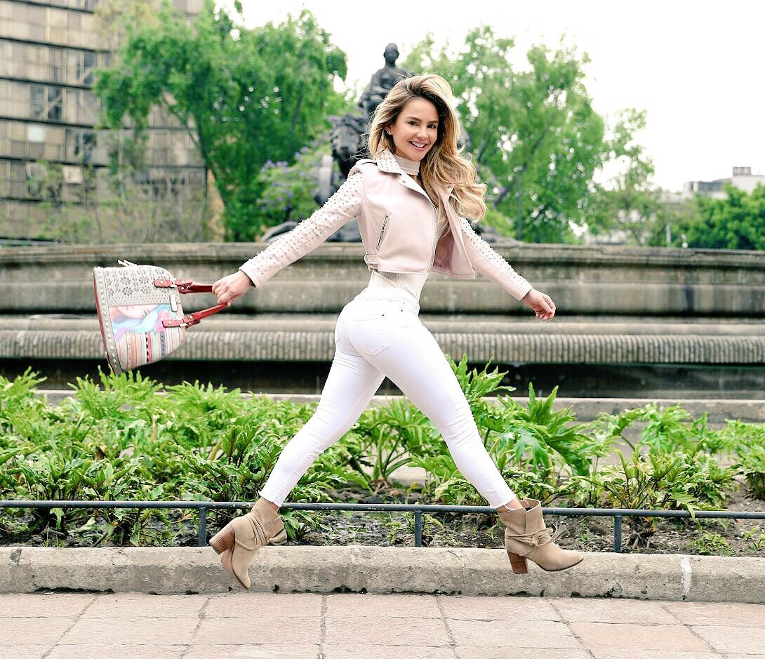 Ximena Cordoba: pic #1036175