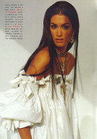 Yasmeen Ghauri photo #