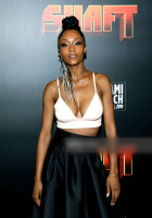 Yaya DaCosta photo #