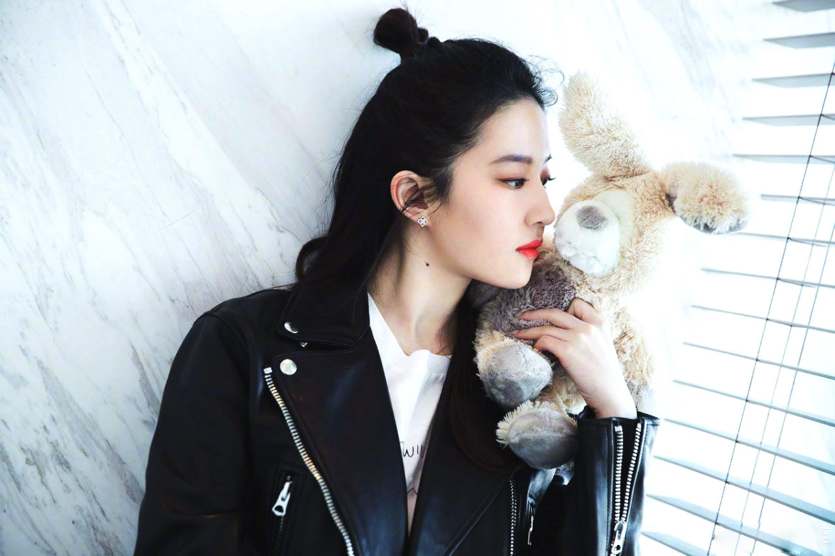 Yifei Liu: pic #1120191