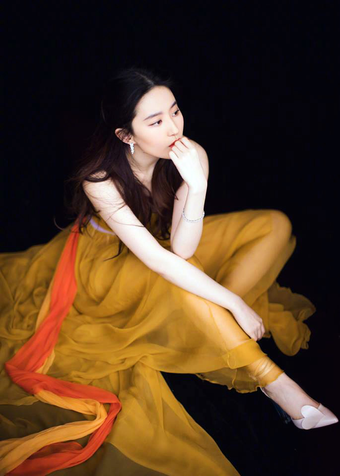 Yifei Liu: pic #1120207