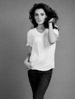 Yoanna House photo #