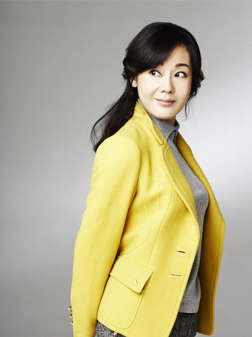 Yunjin Kim: pic #236238