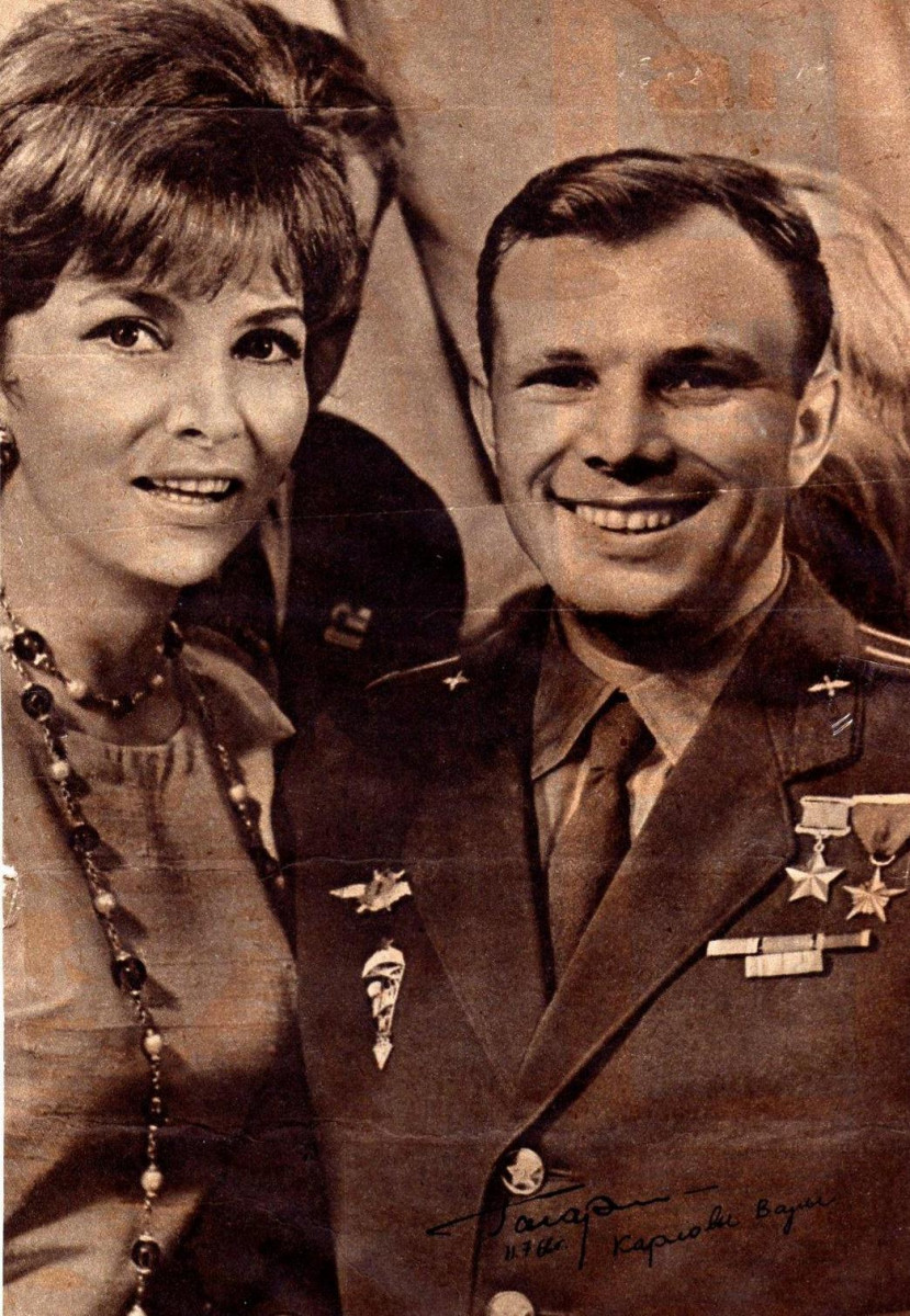 Yuri Gagarin: pic #368159