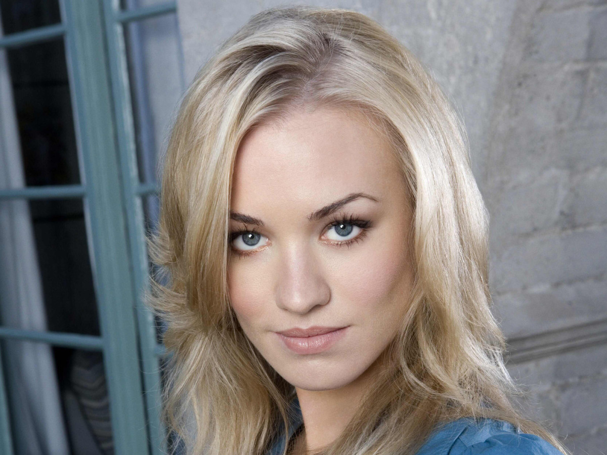 Yvonne Strzechowski: pic #237259