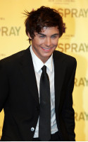 photo 23 in Zac Efron gallery [id150383] 2009-04-29