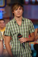 photo 17 in Zac Efron gallery [id150389] 2009-04-29