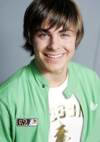 Zac Efron photo #