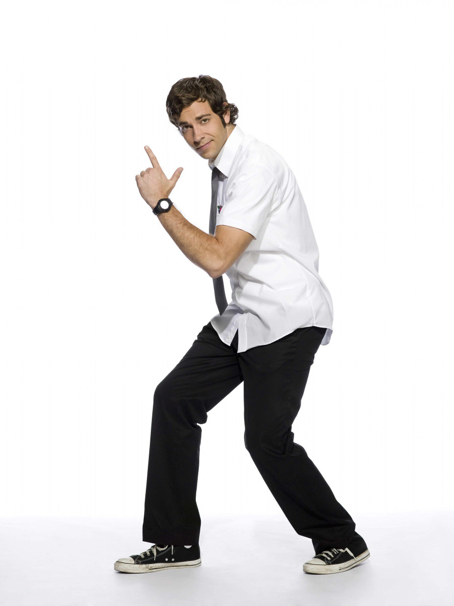 Zachary Levi: pic #363604