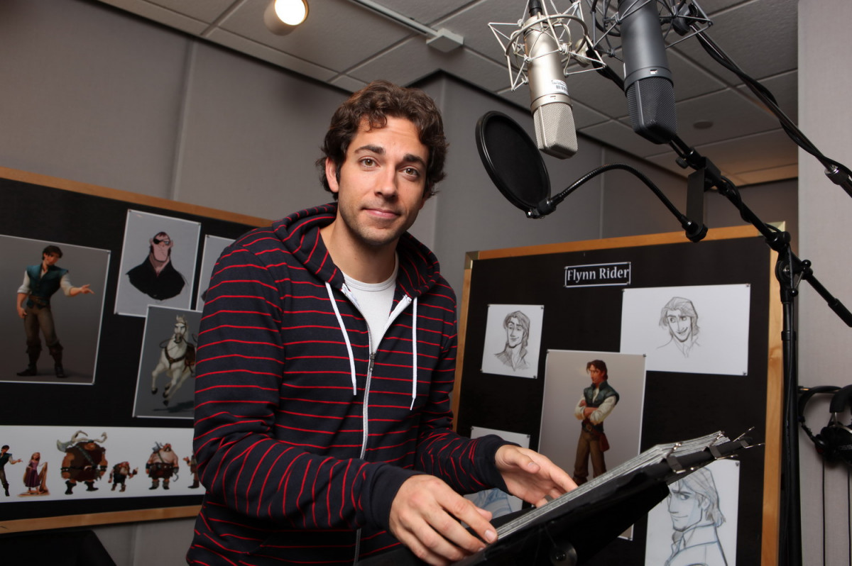 Zachary Levi: pic #307464