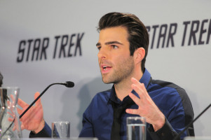 photo 28 in Zachary Quinto gallery [id278216] 2010-08-17