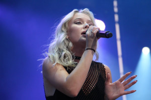 Zara Larsson photo #