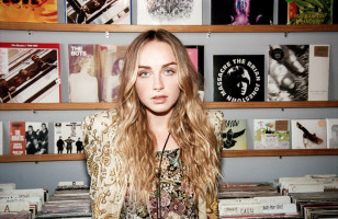 Zella Day photo #