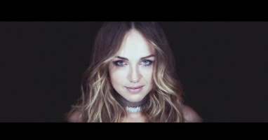 Zella Day photo #