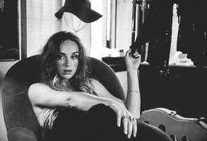 Zella Day photo #